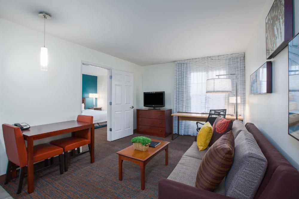 King Suite with Sofa Bed and City View interior